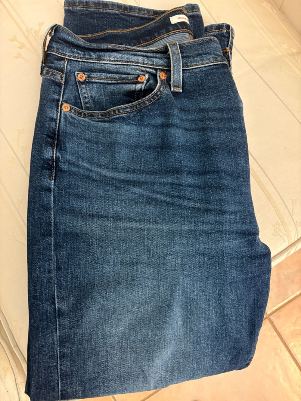 Levi's Wedgie Straight Ankle Jeans Medium Wash